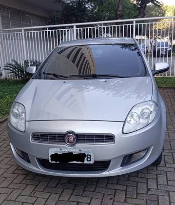 FIAT BRAVO 1.8 ESSENCE 16V FLEX 4P AUTOMATIZADO FIAT BRAVO 1.8 ESSENCE 16V FLEX 4P AUTOMATIZADO